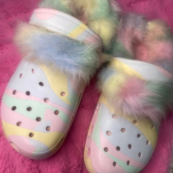Crocs  furry - Picture 2 of 2